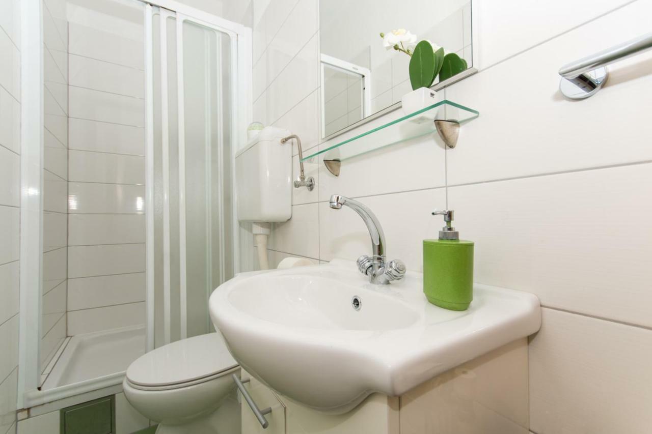 Apartman Domic Slatine Eksteriør billede