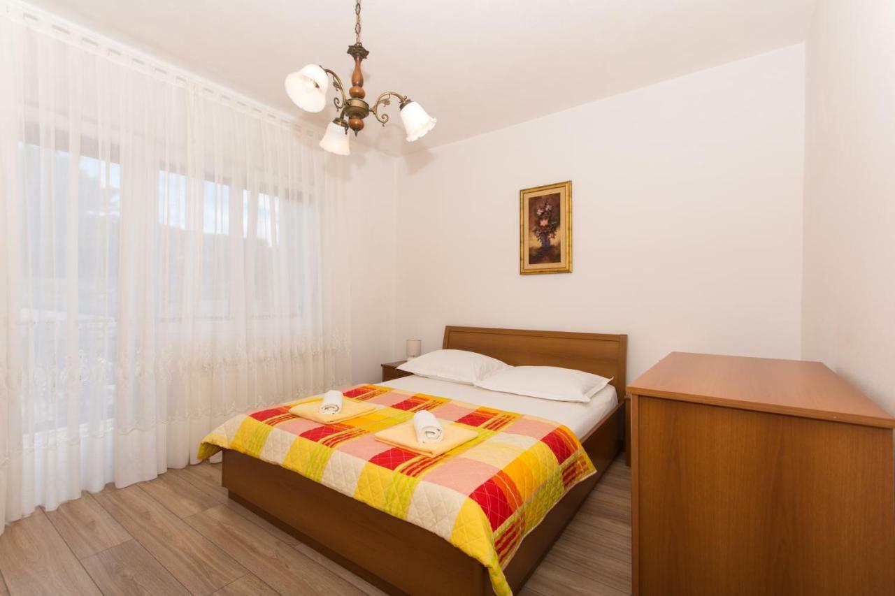 Apartman Domic Slatine Eksteriør billede